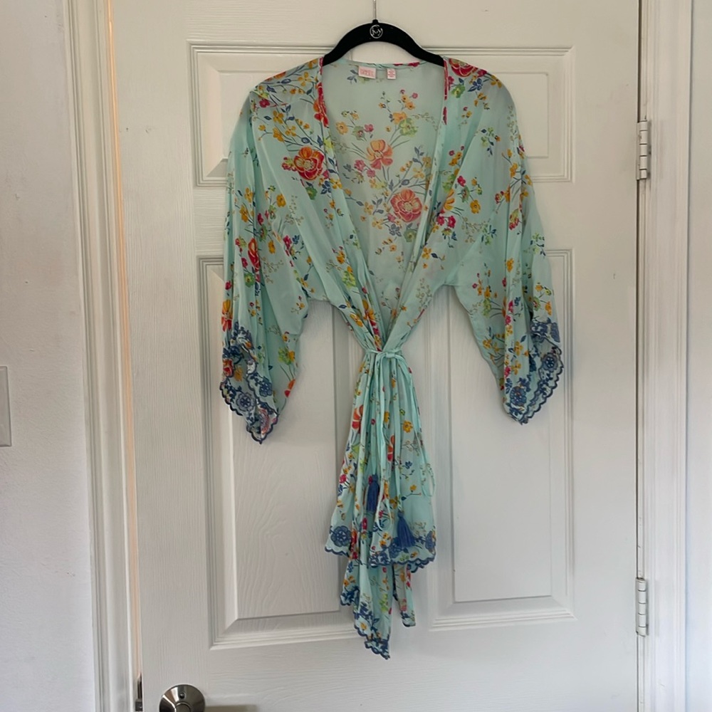 Embroidered floral robe